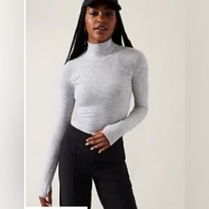 Foresthill Ascent Seamless Turtleneck
Color:
Grey Heather
Size:
M